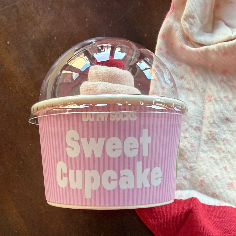 EAT MY SOCKS Sweet Cupcake Socks